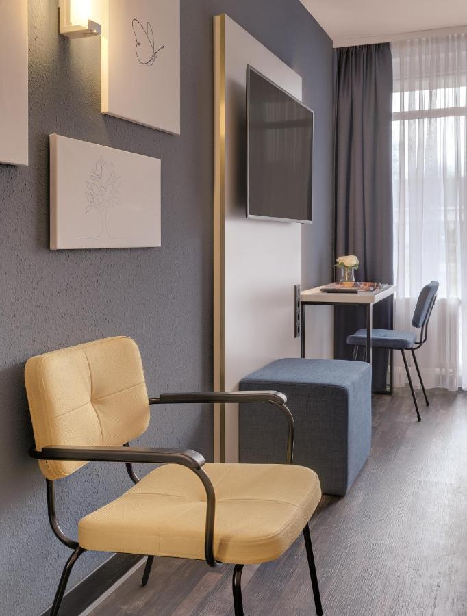Hotel The Yard Bad Honnef Bagian luar foto