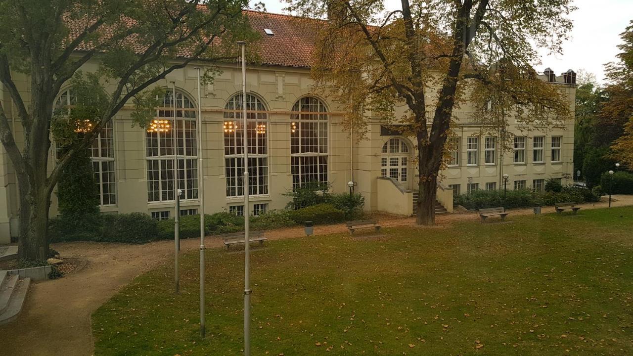 Hotel The Yard Bad Honnef Bagian luar foto