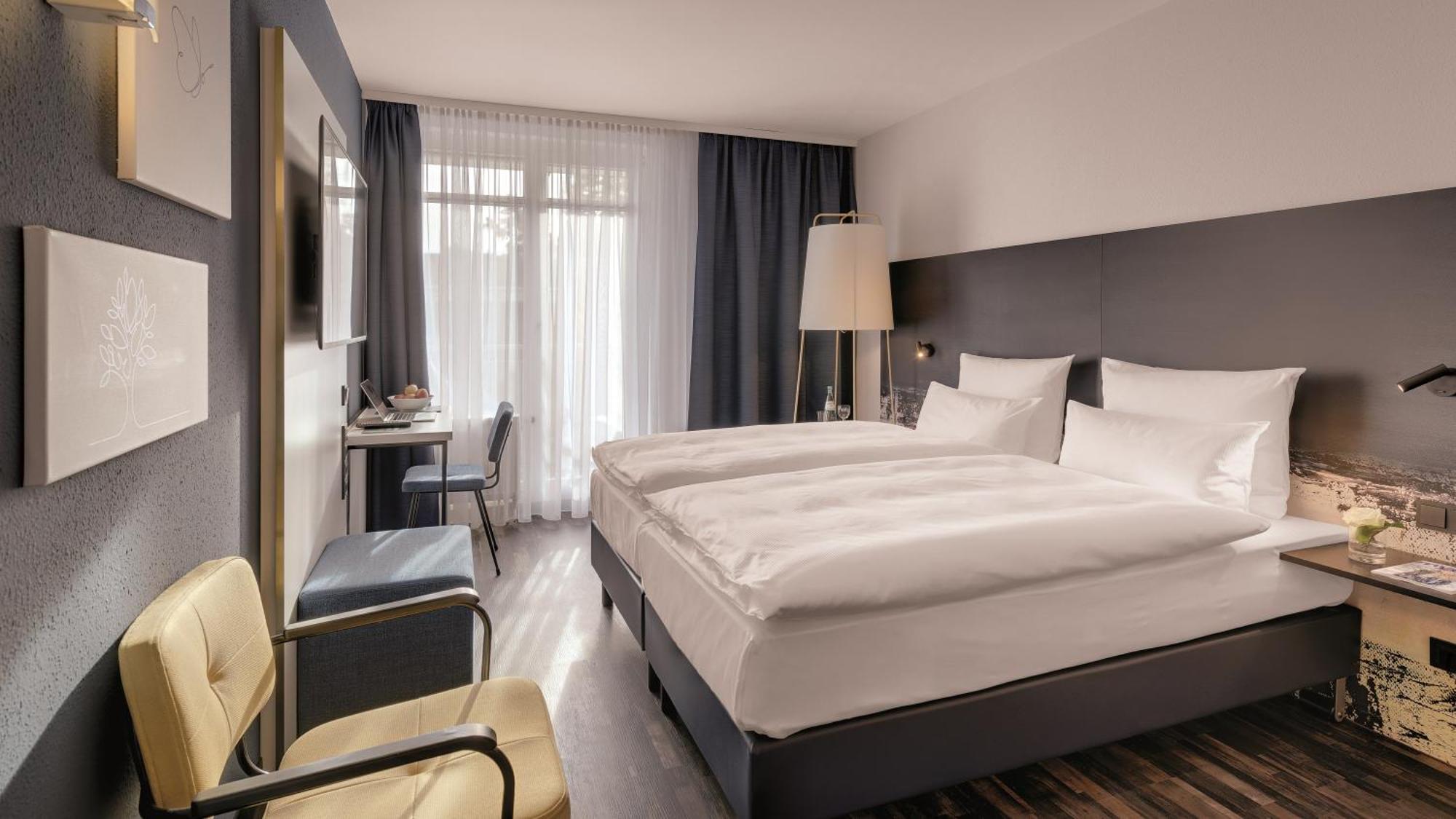 Hotel The Yard Bad Honnef Bagian luar foto